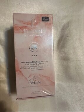 Predire -Snail Mucin Skin Rejuvenating Cell Renewal Cream - Pink